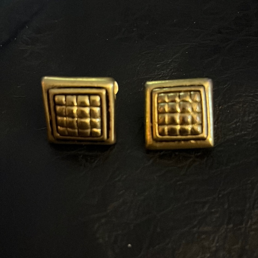 Vintage gold square earrings clip back